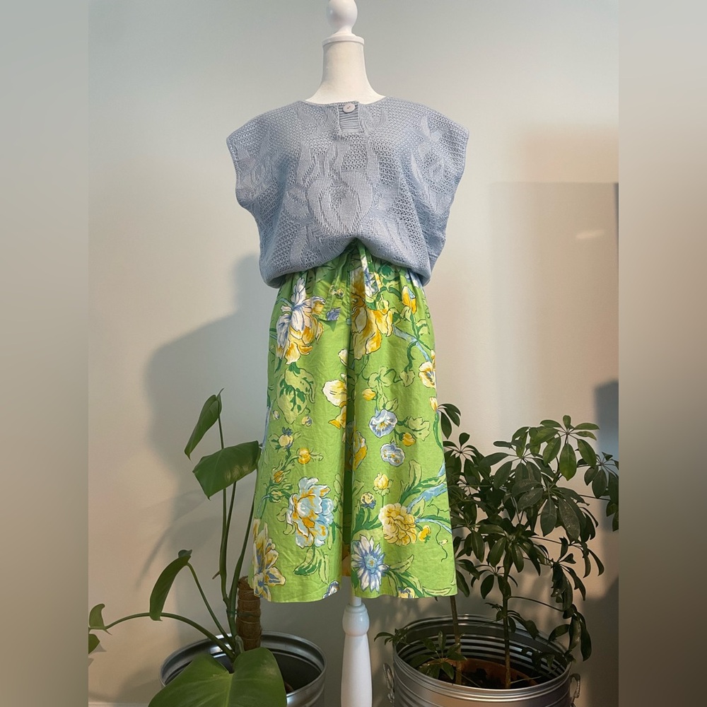Vintage 70s Kenneth Too! Floral Relief Knit Sweater Top